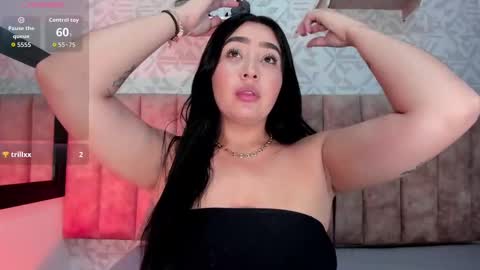 Snapshot of melinacruzz chatting on 09/15/25, 04:12 Mel online show from 09/15/25, 04:12