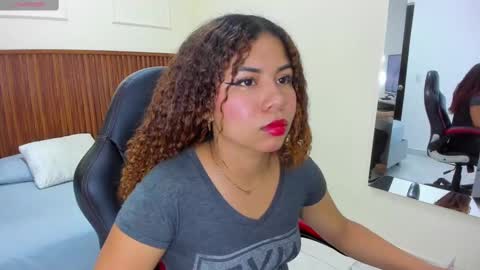 M E L I N A  online show from 09/08/25, 07:46