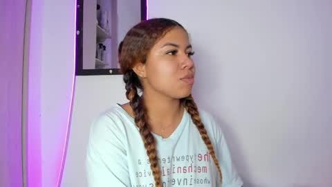 M E L I N A  online show from 04/13/26, 09:20