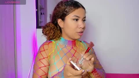 Snapshot of melinamartins chatting on 06/05/26, 09:53 M E L I N A online show from 06/05/26, 09:53