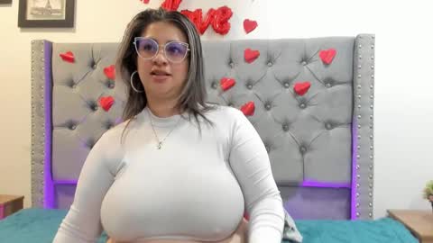 Melinda online show from 02/26/25, 02:25