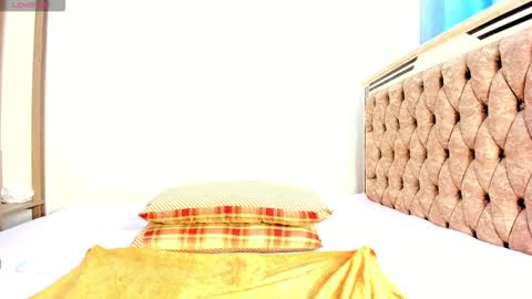 rose online show from 10/29/25, 04:37