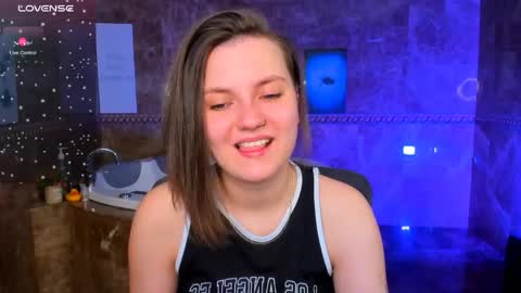 Snapshot of melindat chatting on 04/30/26, 01:23 Melinda online show from 04/30/26, 01:23