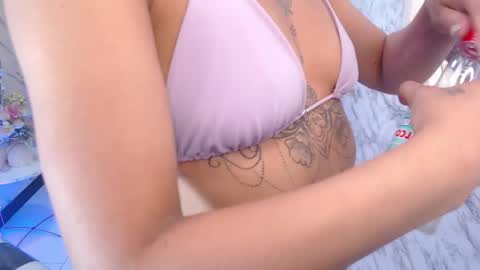 Snapshot of melisa_v chatting on 05/19/26, 08:37 Hi Stream 1430 to 2100pm online show from 05/19/26, 08:37