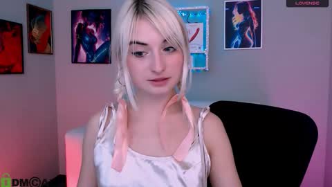 Melisa online show from 12/13/25, 08:25