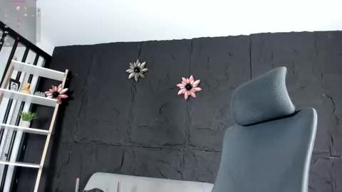 Melissa online show from 10/08/25, 03:20