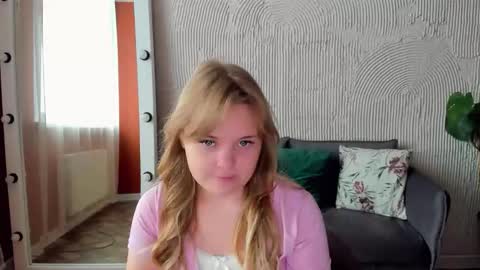 Sophia online show from 09/24/25, 07:23