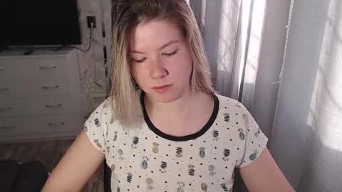 Melissa  Ray online show from 01/31/25, 09:59