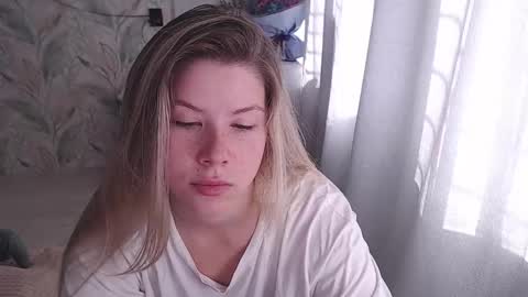 Melissa  Ray online show from 09/26/25, 07:01