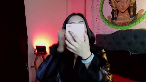 michell online show from 12/22/25, 08:28