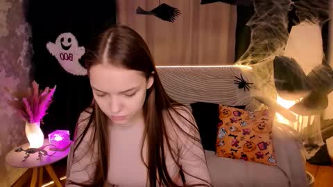 Snapshot of melissabells chatting on 10/23/25, 02:11 Melisa online show from 10/23/25, 02:11