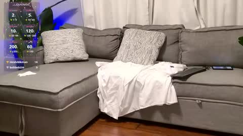 Snapshot of melissacumms chatting on 12/03/25, 09:24 Mistress Missy online show from 12/03/25, 09:24