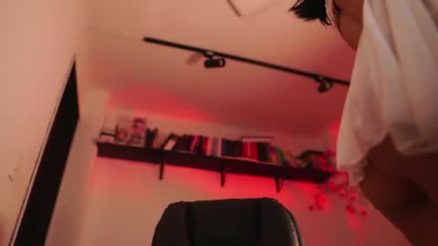 melissajones3 online show from 04/05/26, 12:30