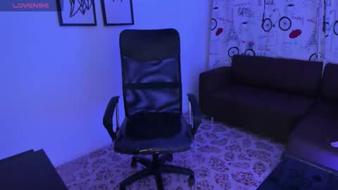 MELISSA online show from 12/17/25, 03:23