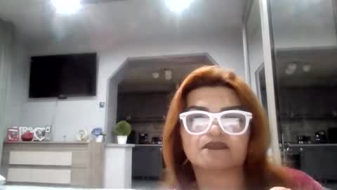 Mellisa online show from 11/16/25, 01:06