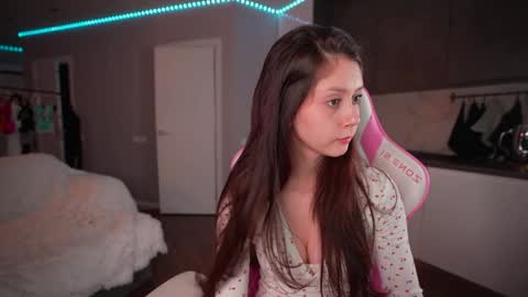 NEXT STREAM  in 7  3gmt---  online show from 10/21/25, 02:40