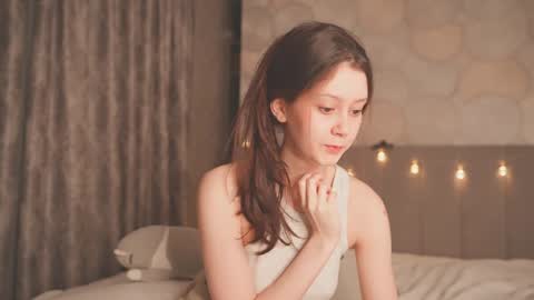 NEXT STREAM  in 7  3gmt---  online show from 12/18/25, 03:56