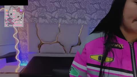 Mellani  online show from 11/05/25, 03:06