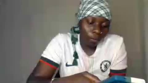 Snapshot of mellanin_pretty_ chatting on 08/01/26, 07:46 . online show from 08/01/26, 07:46
