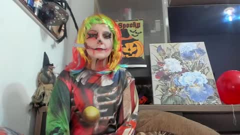 MellyMell  online show from 10/31/25, 07:59