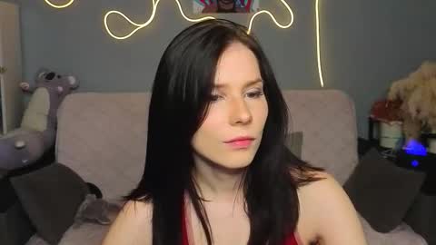 mellhyees online show from 02/04/26, 05:19