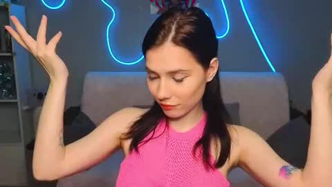 mellhyees online show from 02/25/26, 05:22