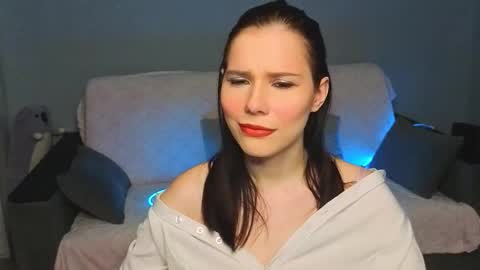 mellhyees online show from 03/07/26, 05:32