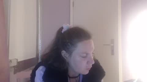 Snapshot of melli23 chatting on 02/14/26, 12:51 Melli online show from 02/14/26, 12:51