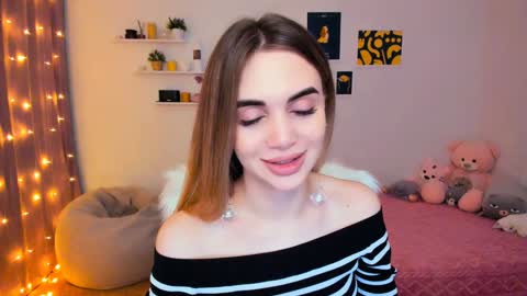 Tessa online show from 01/17/25, 01:25