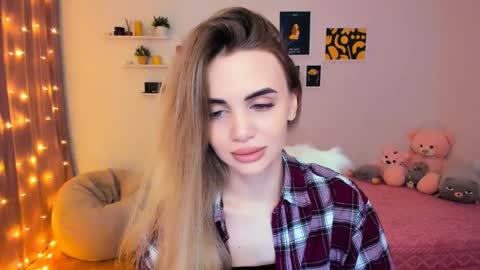 Tessa online show from 01/17/25, 09:39