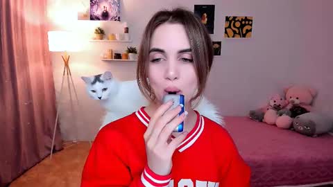 Tessa online show from 02/24/25, 09:31