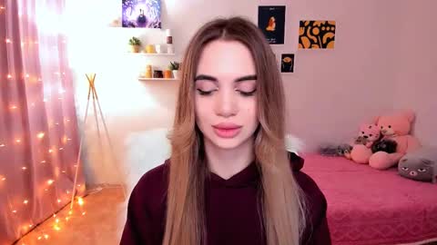 Tessa online show from 02/28/25, 01:05