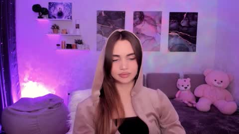 Tessa online show from 01/10/26, 10:03