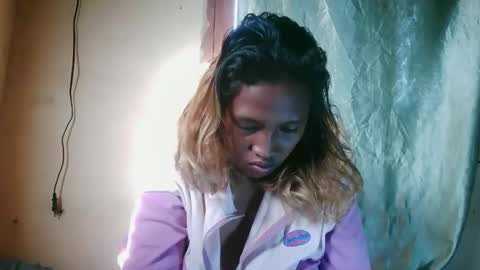 Snapshot of mellissia02 chatting on 05/21/26, 04:41 mellissa online show from 05/21/26, 04:41