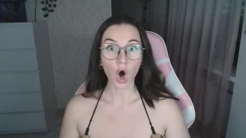 Snapshot of mellonmayre chatting on 02/09/26, 07:40 mellonmayre online show from 02/09/26, 07:40