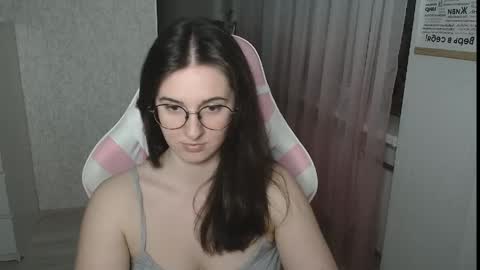Snapshot of mellonmayre chatting on 05/15/26, 08:27 mellonmayre online show from 05/15/26, 08:27