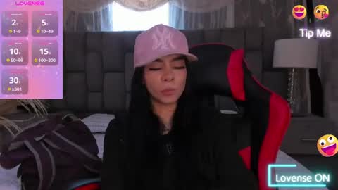Snapshot of mellove_ chatting on 07/28/26, 11:17 Mel online show from 07/28/26, 11:17