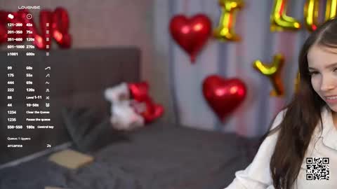 Snapshot of mellowglowy chatting on 02/14/26, 09:11 Eva online show from 02/14/26, 09:11