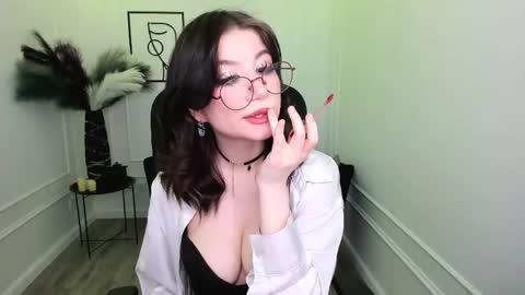 mellsawertyq online show from 11/23/25, 07:46