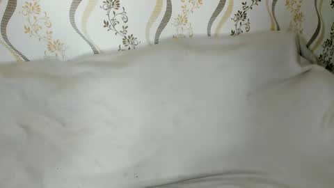 MelMooon online show from 01/06/26, 09:18