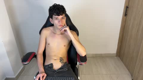 Melo online show from 01/12/25, 04:10