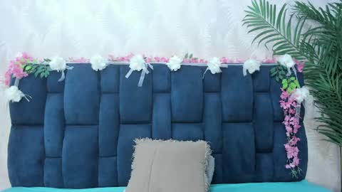 Snapshot of meloddy_megann chatting on 07/20/26, 07:49 Melody online show from 07/20/26, 07:49