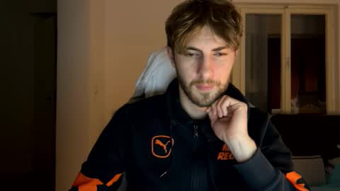 Snapshot of melodicass chatting on 12/22/24, 03:11 Melodicass online show from 12/22/24, 03:11