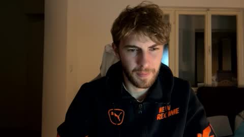 Snapshot of melodicass chatting on 12/23/24, 11:06 Melodicass online show from 12/23/24, 11:06