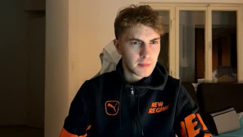 Snapshot of melodicass chatting on 12/29/24, 02:17 Melodicass online show from 12/29/24, 02:17