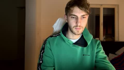 Snapshot of melodicass chatting on 01/13/25, 10:13 Melodicass online show from 01/13/25, 10:13