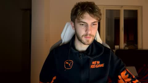 Snapshot of melodicass chatting on 01/25/25, 04:02 Melodicass online show from 01/25/25, 04:02