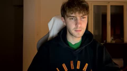 Snapshot of melodicass chatting on 02/05/25, 10:01 Melodicass online show from 02/05/25, 10:01