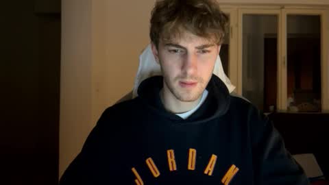 Snapshot of melodicass chatting on 02/07/25, 02:08 Melodicass online show from 02/07/25, 02:08