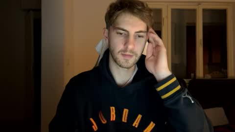 Snapshot of melodicass chatting on 02/13/25, 01:19 Melodicass online show from 02/13/25, 01:19